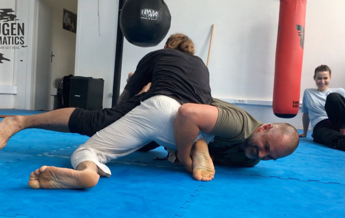 Tancujúci Bojovník: archetypy tradičných kultúr v somatickej praxi